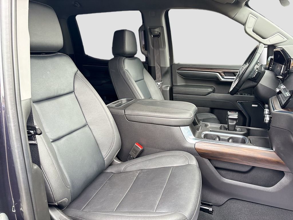 Used 2023 GMC Sierra 1500 SLT w/ SLT Premium Plus Package AWD/4WD image 28