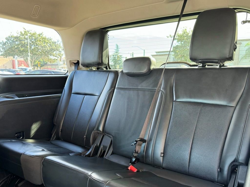 Used 2024 Ford Expedition XLT image 26