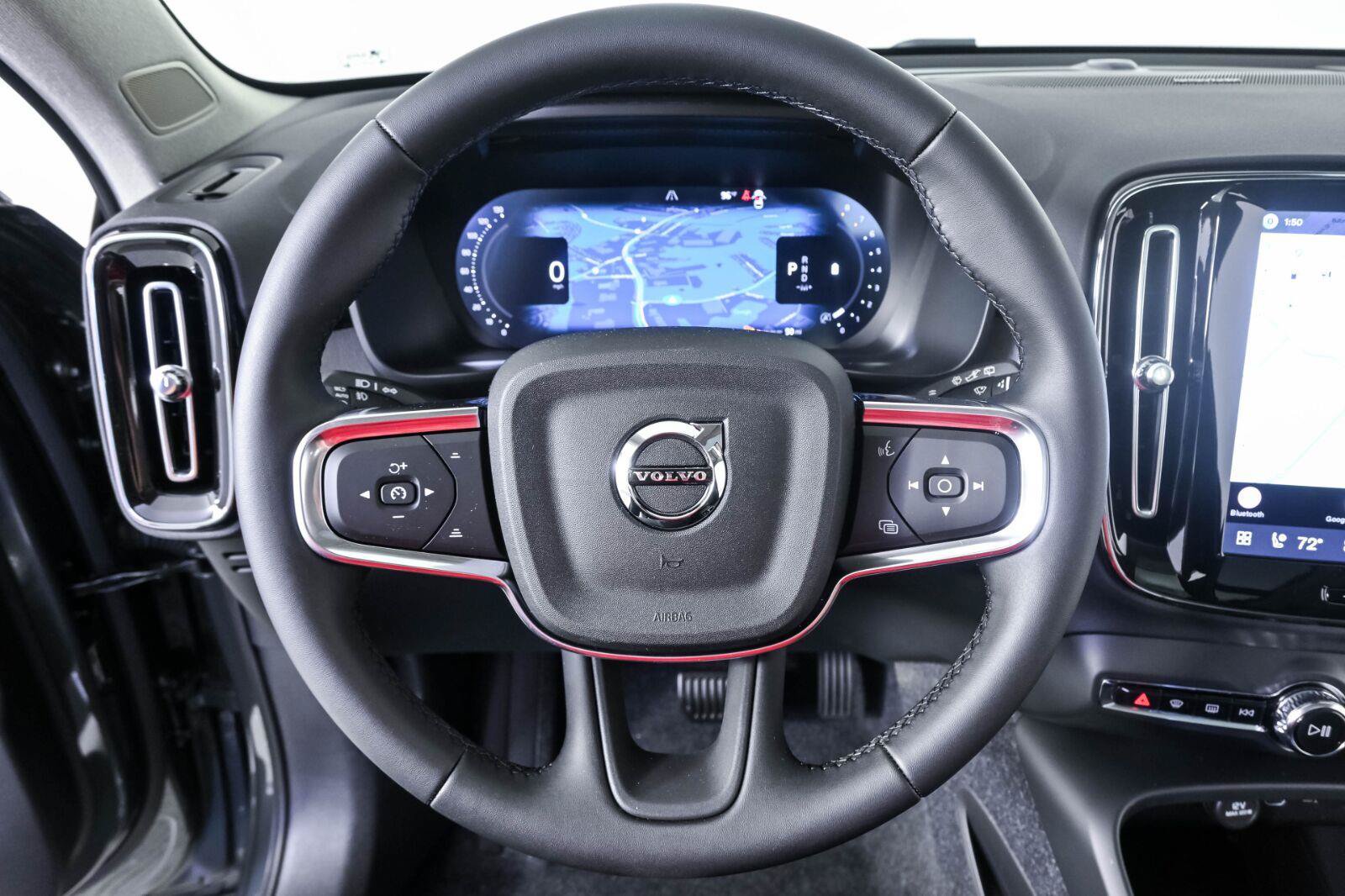 New 2026 Volvo XC40 B5 Plus w/ Climate Package AWD/4WD image 9