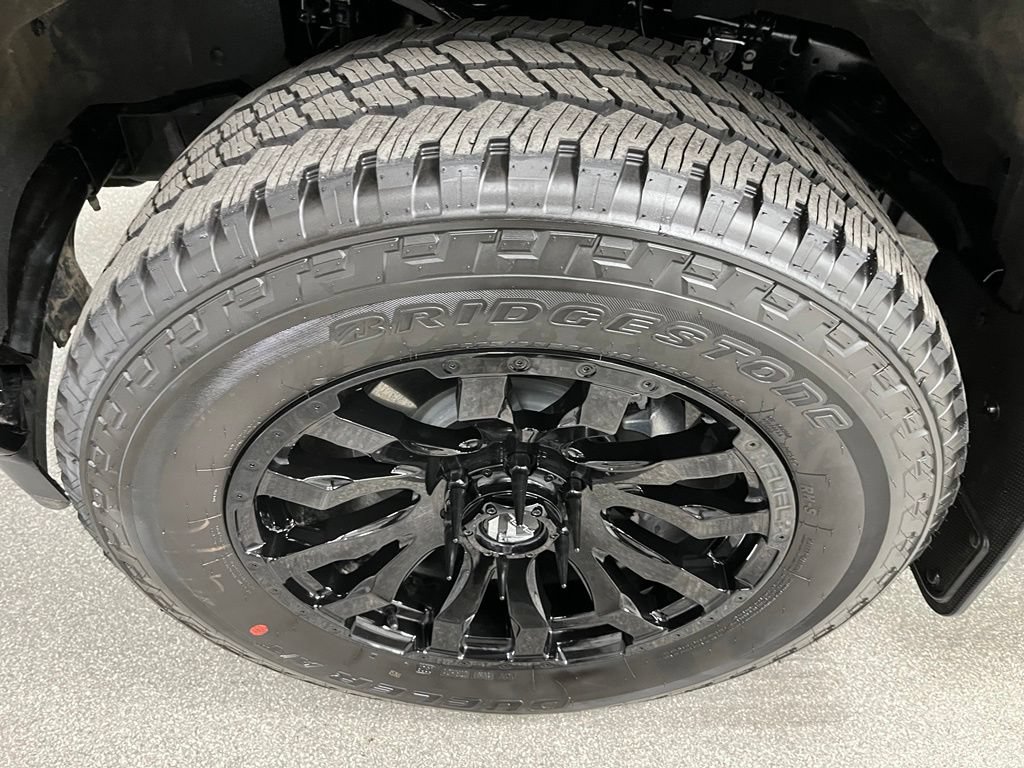 Used 2025 Ford F150 Lariat AWD/4WD image 15