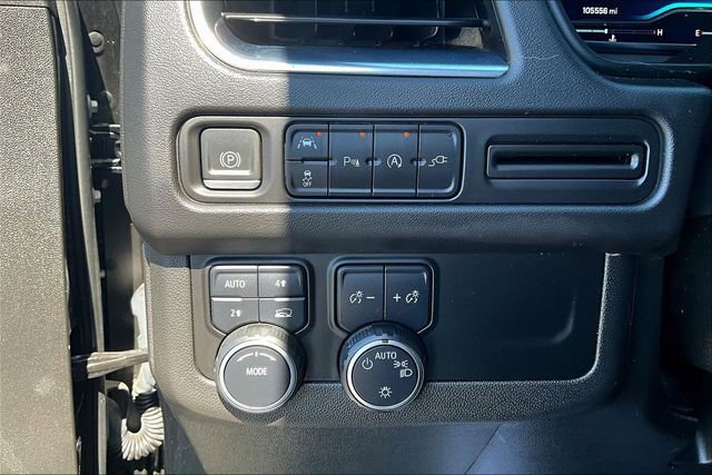 Used 2022 Chevrolet Suburban LT image 15