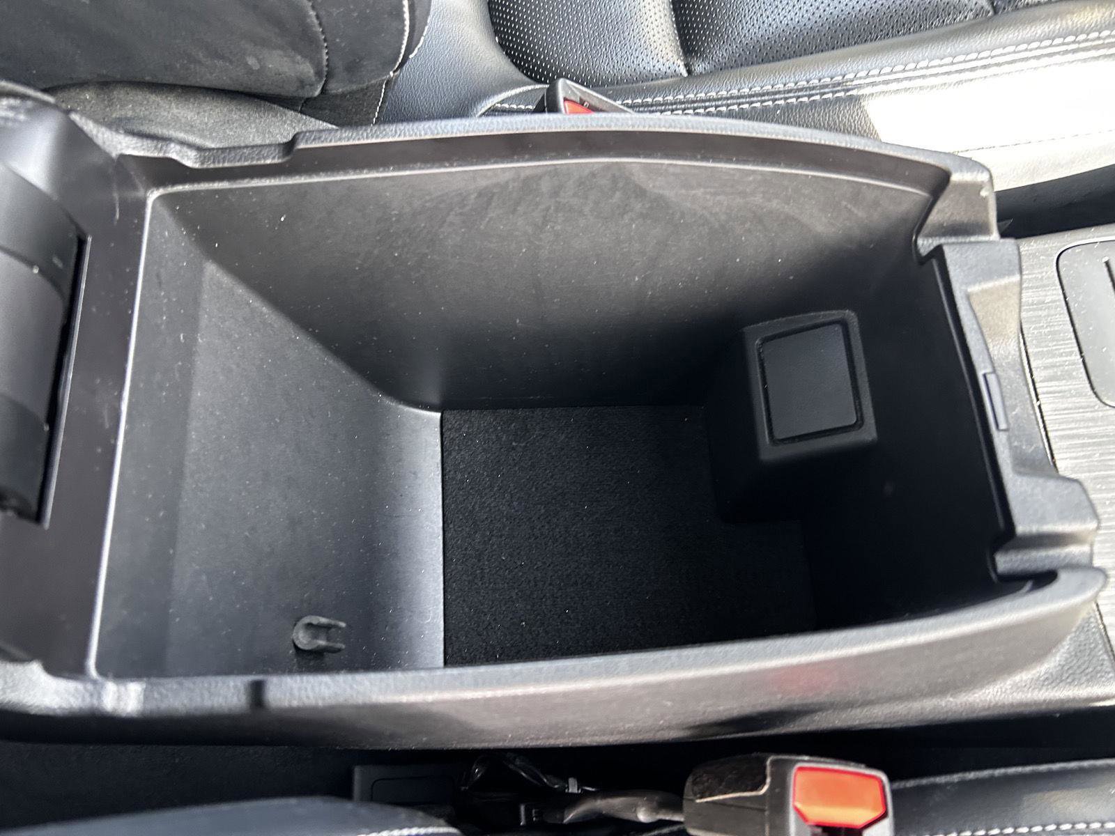 Used 2021 Ford Escape Titanium w/ Class II Trailer Tow Package image 25