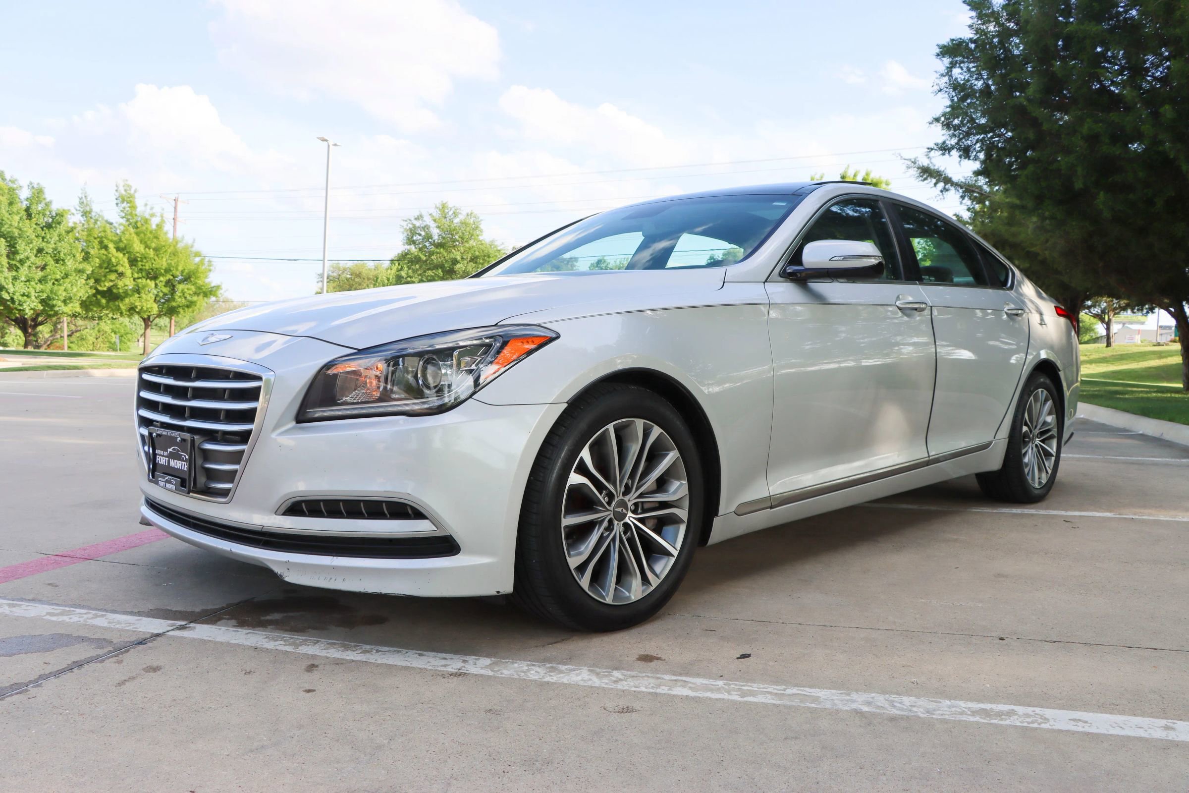 Used 2015 Hyundai Genesis 3.8 w/ Option Group 02 image 3