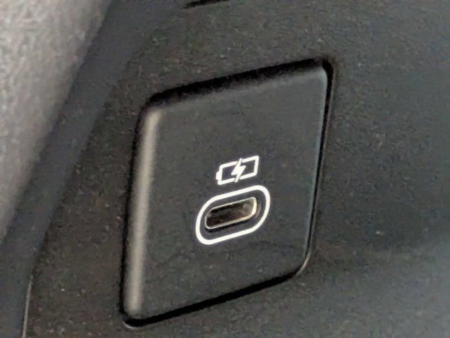 Used 2023 Land Rover Range Rover Sport SE Dynamic AWD/4WD image 24