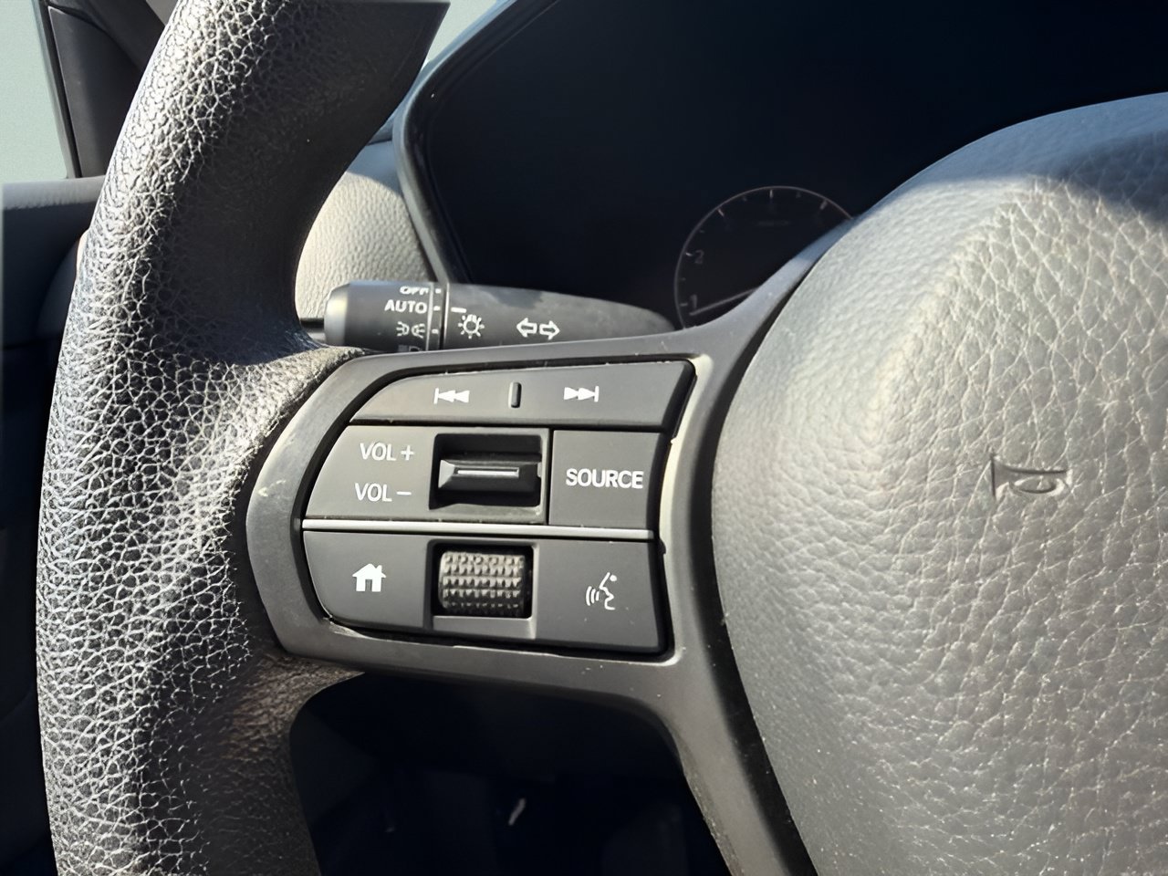 Used 2024 Honda CR-V EX image 17