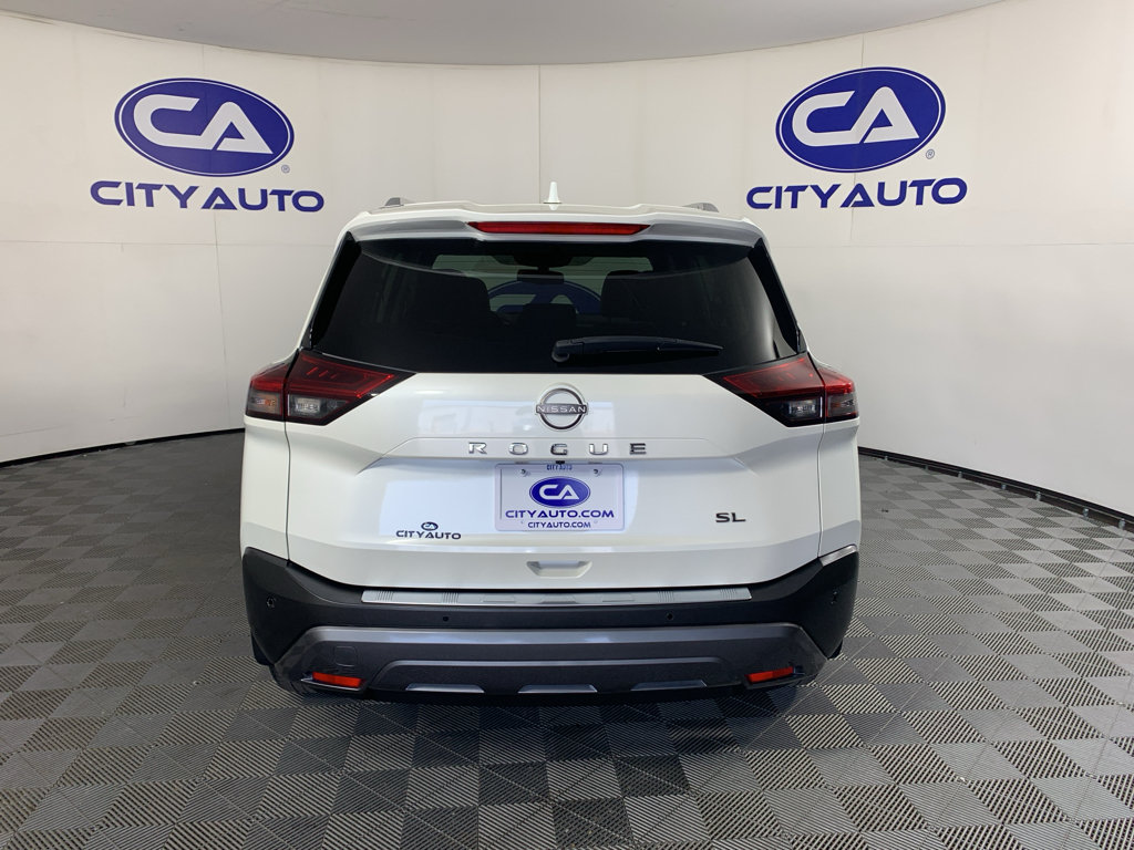 Used 2023 Nissan Rogue SL w/ SL Premium Package FWD image 4