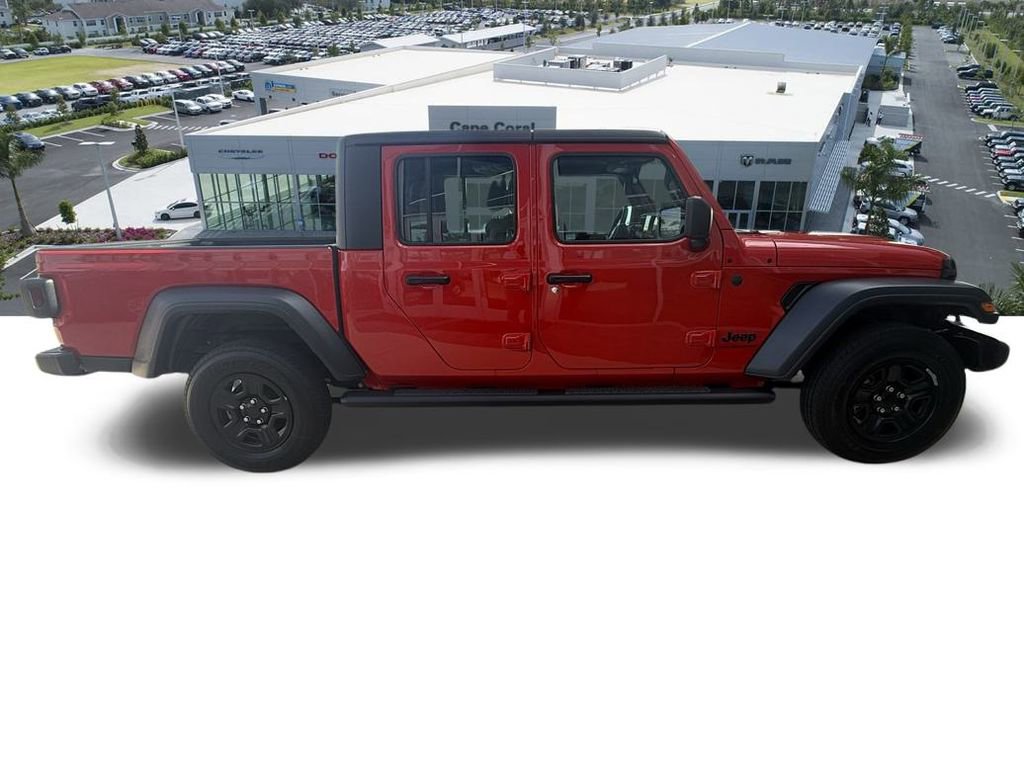 Certified 2025 Jeep Gladiator Sport image 4