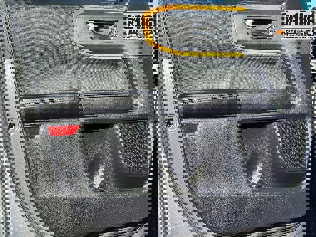 Used 2023 Ford Bronco Sport Badlands image 6