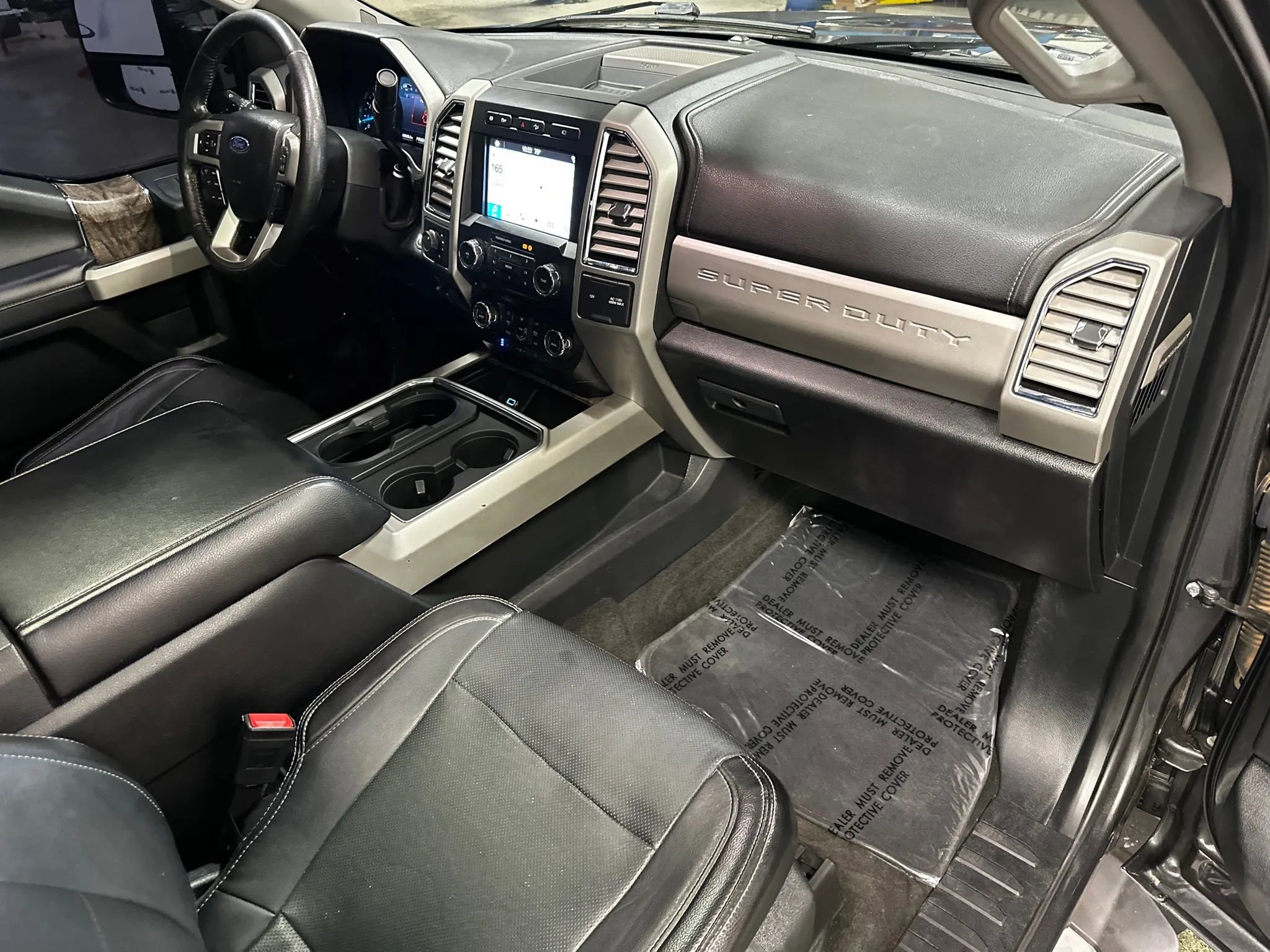 Used 2017 Ford F450 Lariat w/ Lariat Ultimate Package AWD/4WD image 23