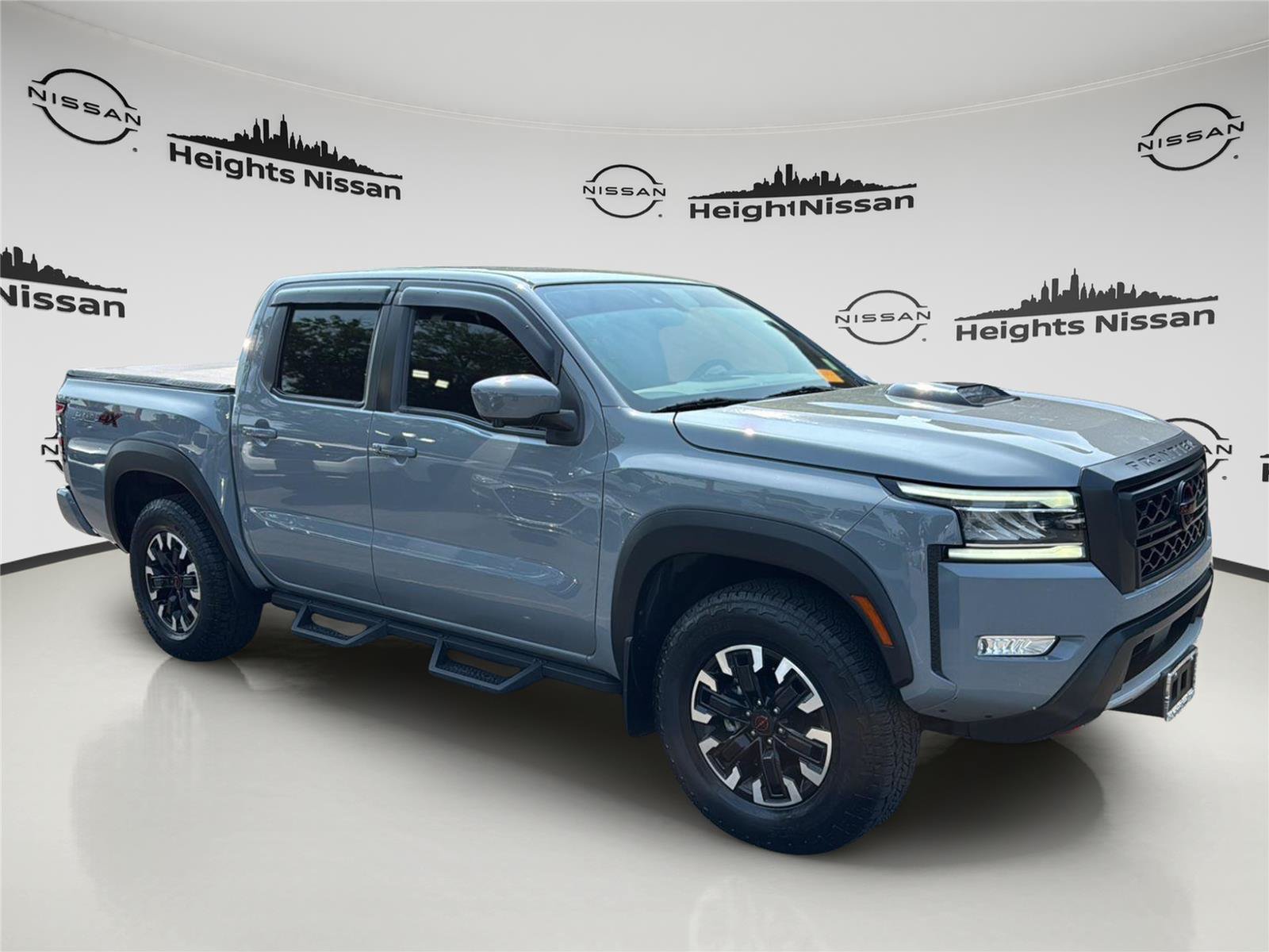Used 2023 Nissan Frontier PRO-4X w/ Pro Convenience Package AWD/4WD image 6