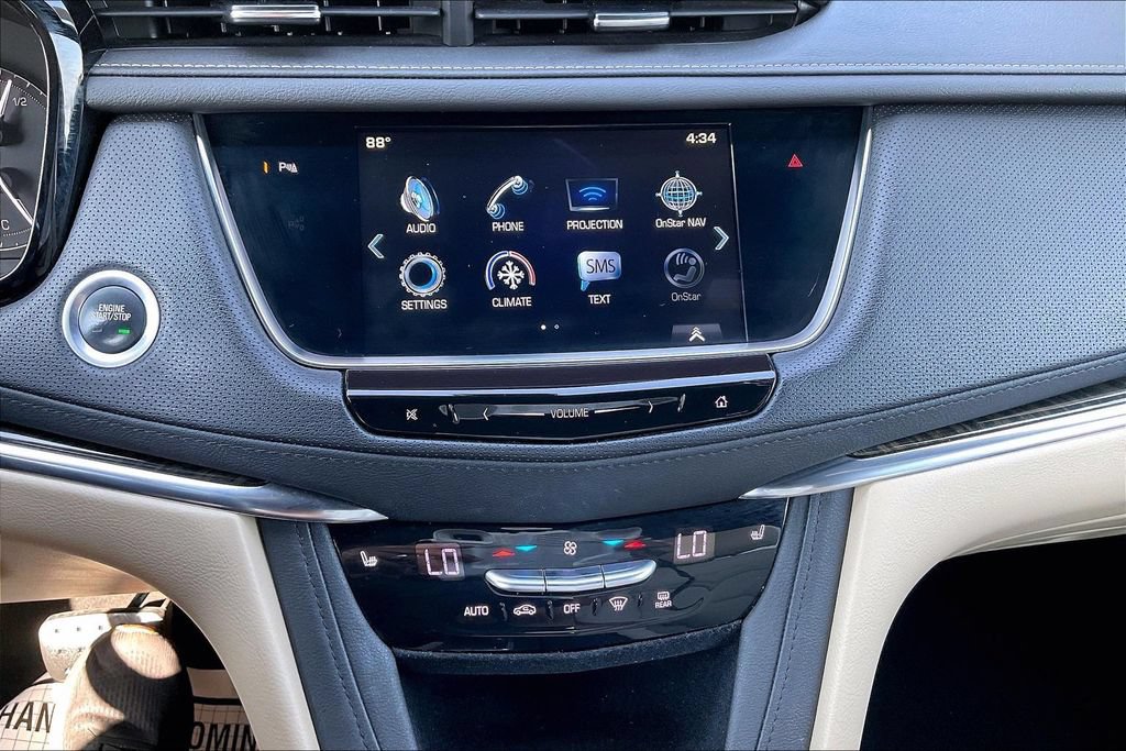 Used 2019 Cadillac XT5 AWD image 17