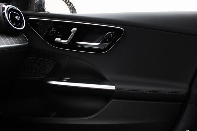 New 2025 Mercedes-Benz C 300 4MATIC Sedan image 28