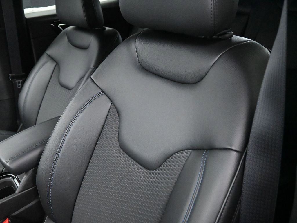New 2026 Jeep Compass Latitude AWD/4WD image 30