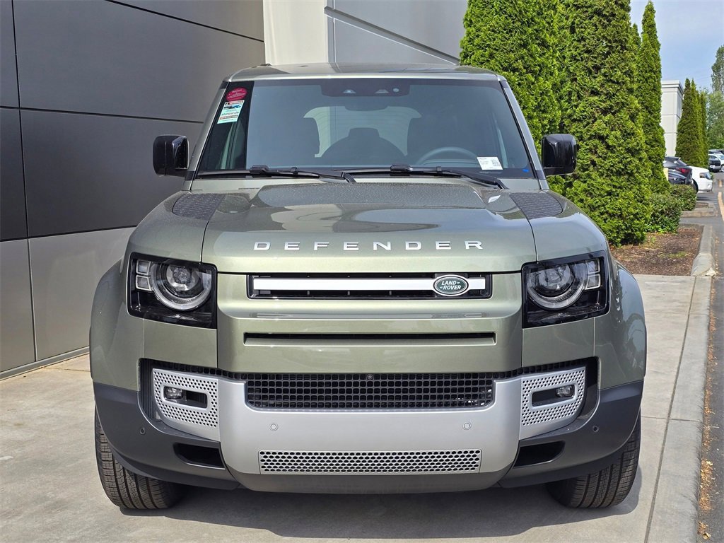 New 2025 Land Rover Defender 110 S image 3