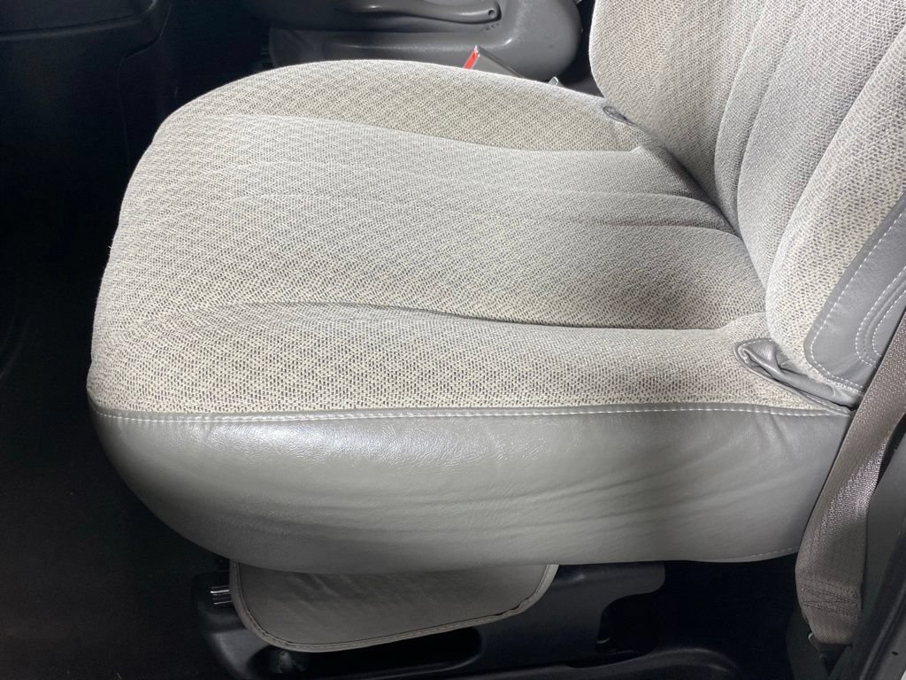 Used 2019 Chevrolet Express 3500 LT w/ LT Preferred Equipment Group RWD image 15