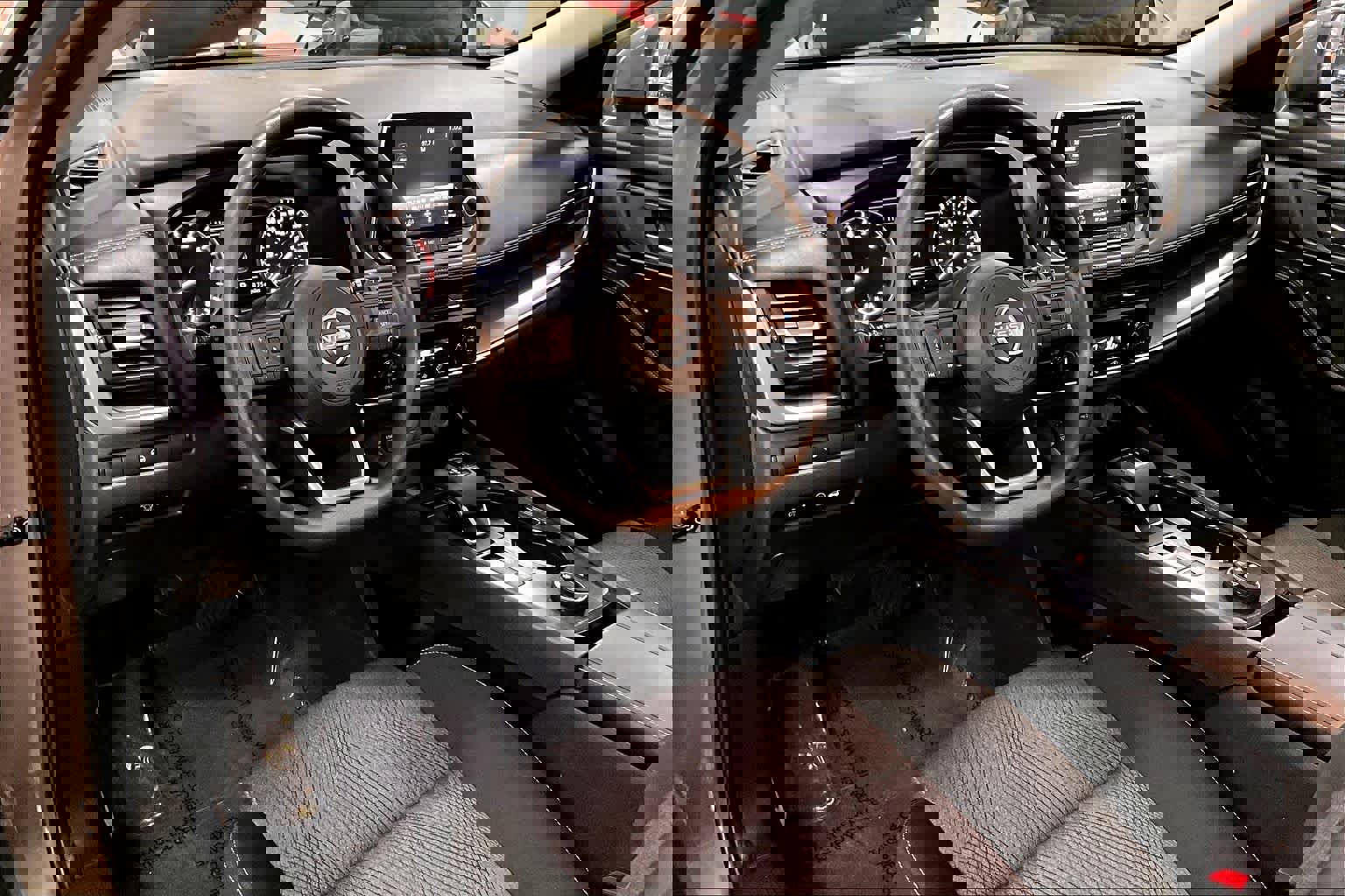 Used 2024 Nissan Rogue SV image 16