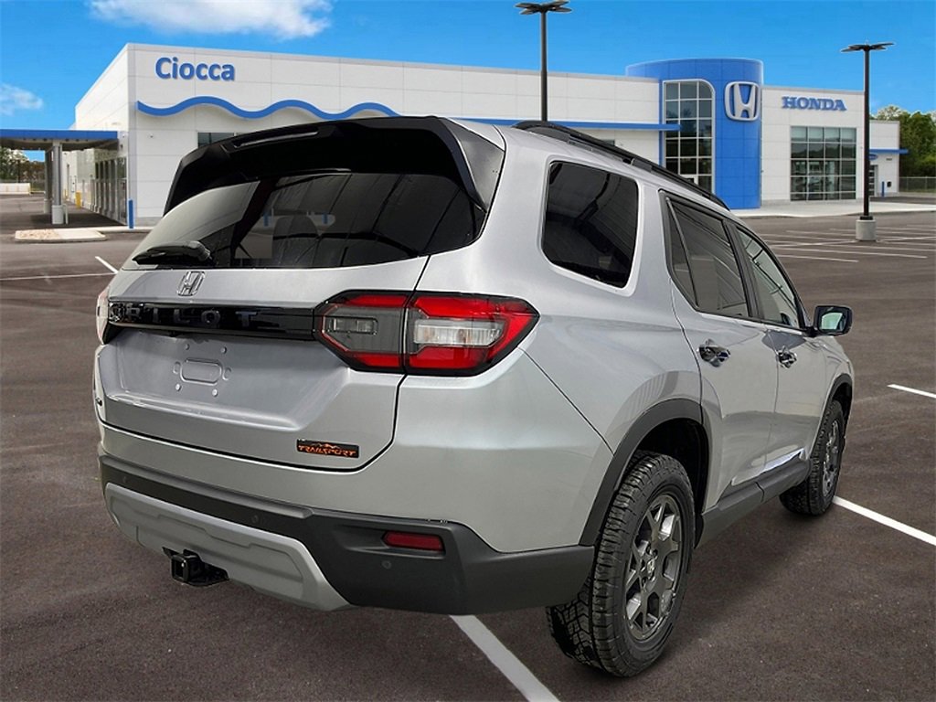 New 2025 Honda Pilot TrailSport image 5