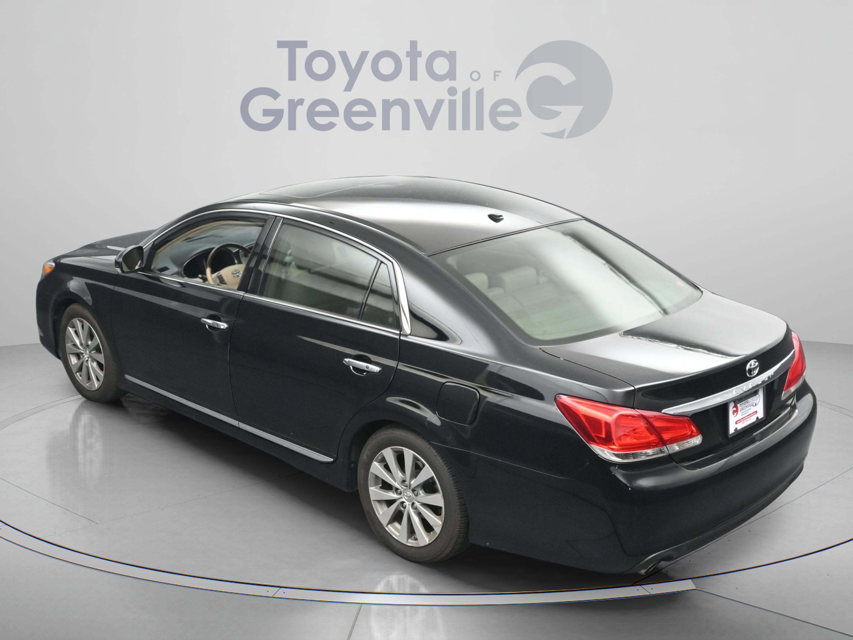 Used 2011 Toyota Avalon Limited FWD image 17