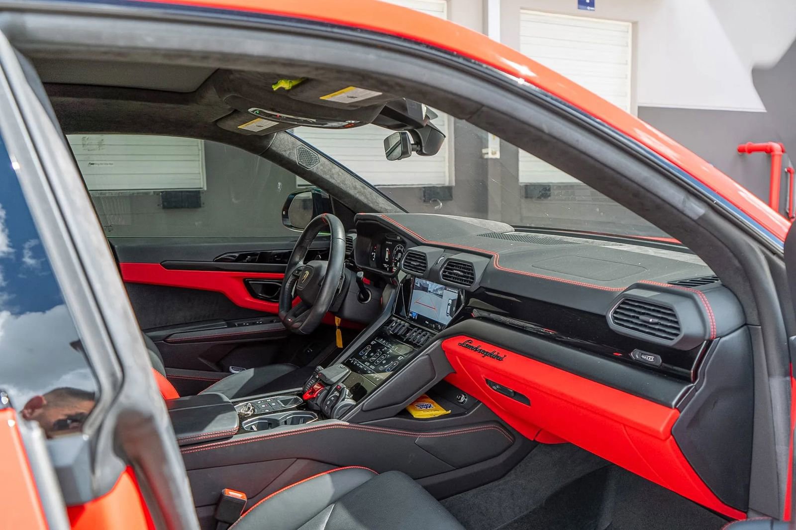 Used 2023 Lamborghini Urus S AWD/4WD image 27