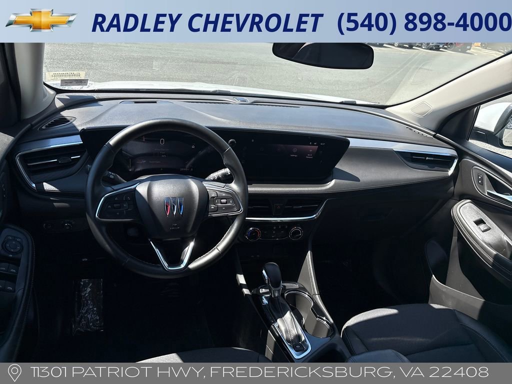 Certified 2025 Buick Encore GX Preferred FWD image 13