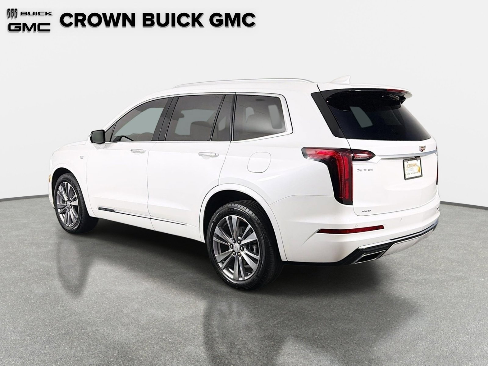 Used 2023 Cadillac XT6 Premium Luxury image 8