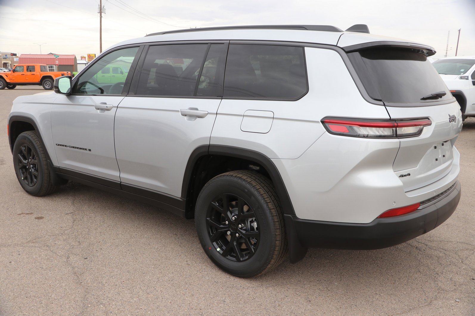 New 2026 Jeep Grand Cherokee L 4WD image 5