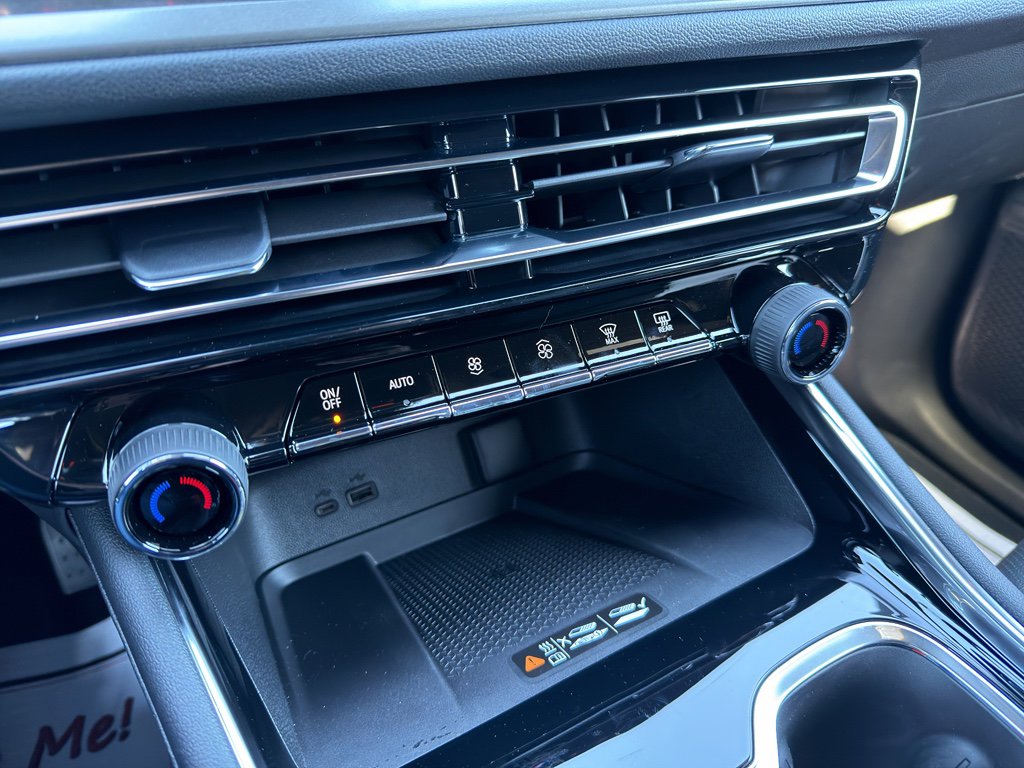 New 2026 Chevrolet Traverse LT w/ Midnight/Sport Edition image 25