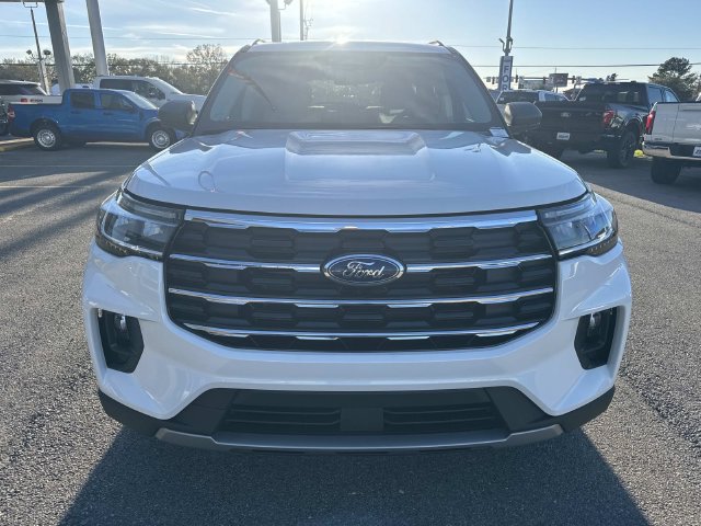 New 2026 Ford Explorer Active w/ Active Comfort Package RWD image 2