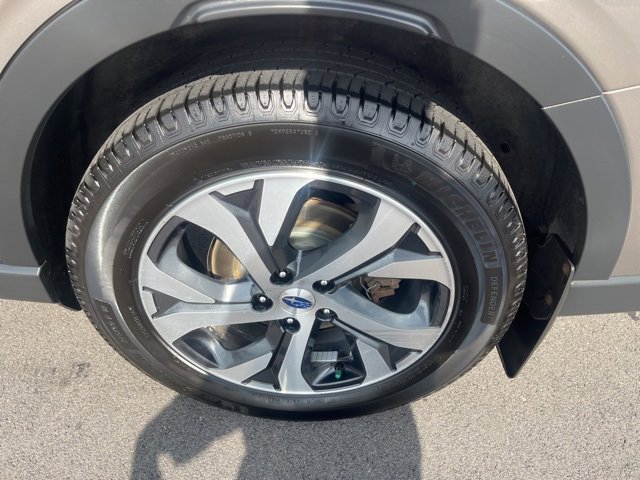 Used 2021 Subaru Outback Limited image 43