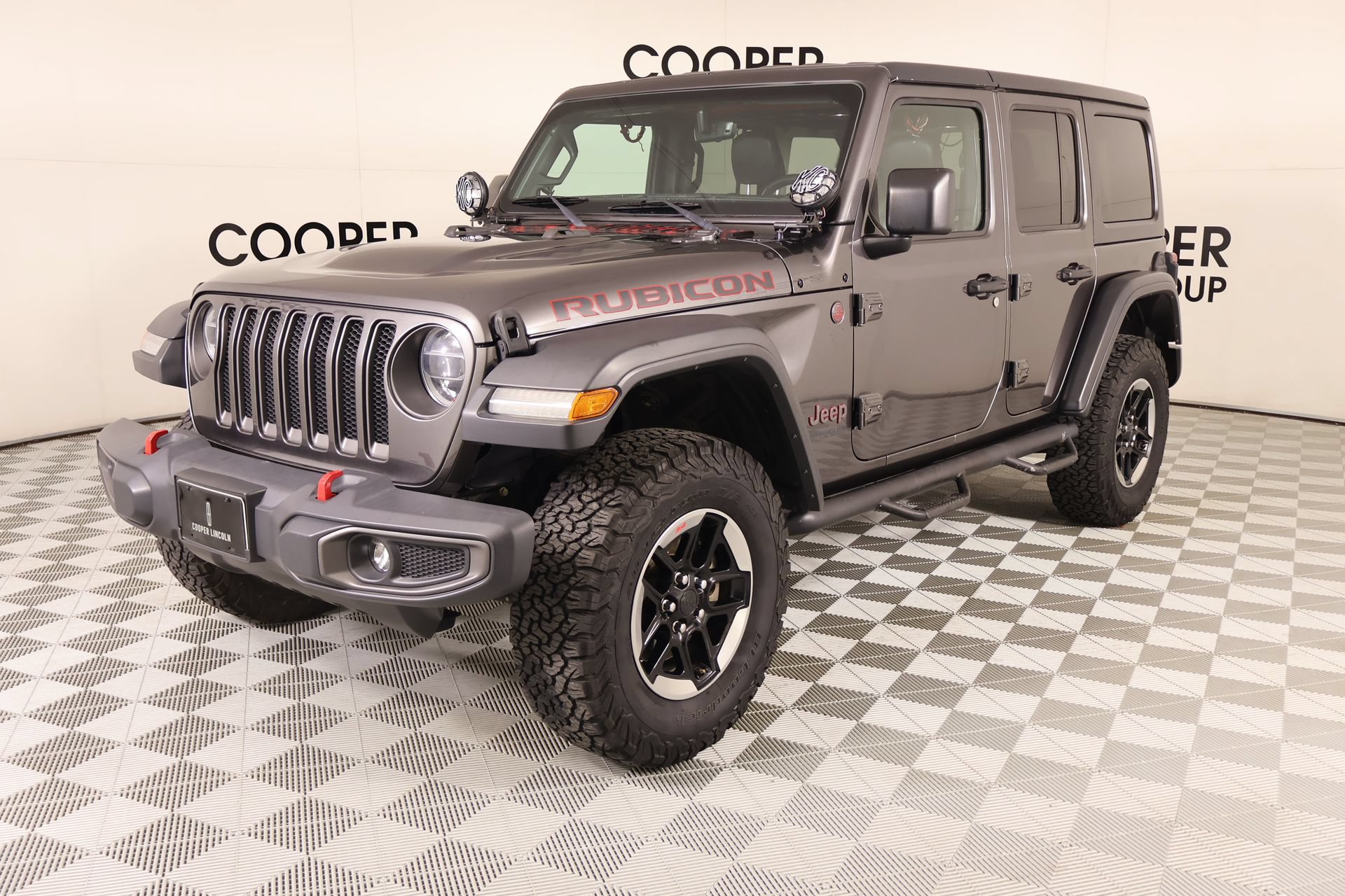 Used 2018 Jeep Wrangler Unlimited Rubicon w/ Dual Top Group AWD/4WD image 10