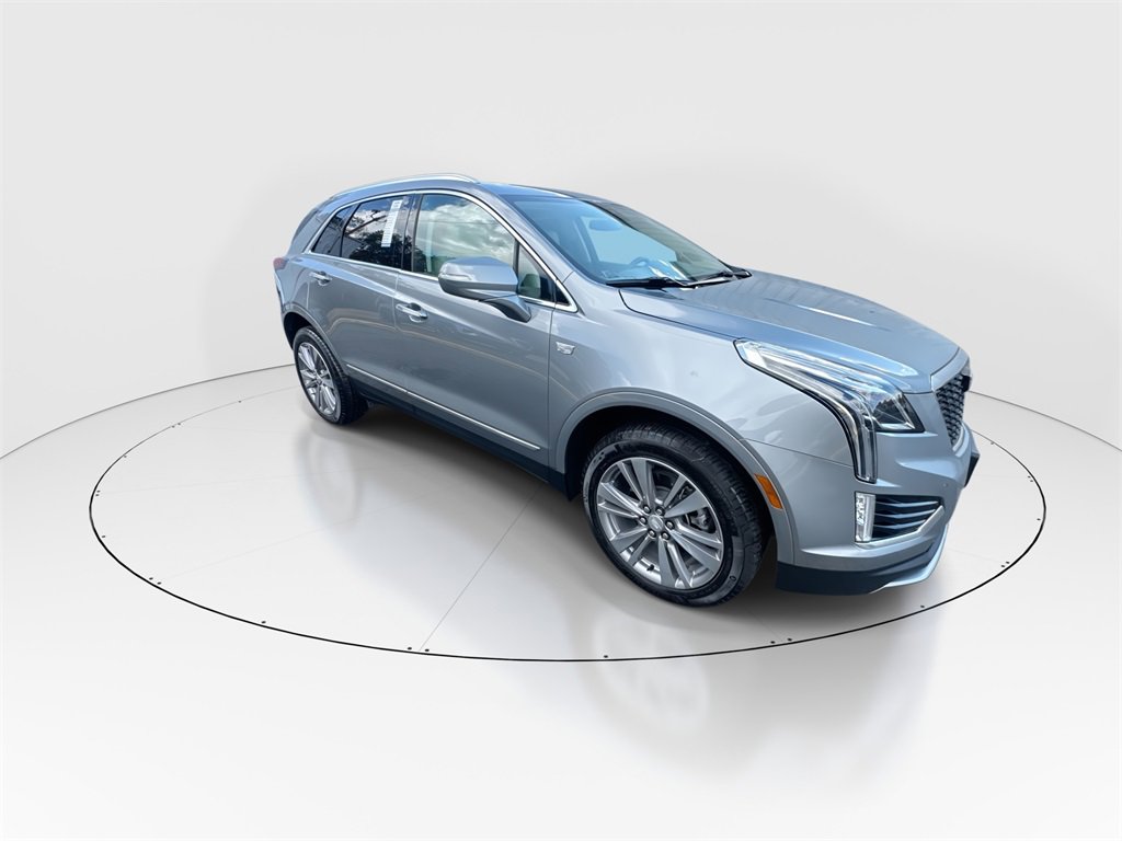 Used 2024 Cadillac XT5 Premium Luxury image 2