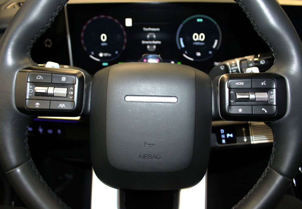 Used 2024 Hyundai Santa Fe Limited image 12