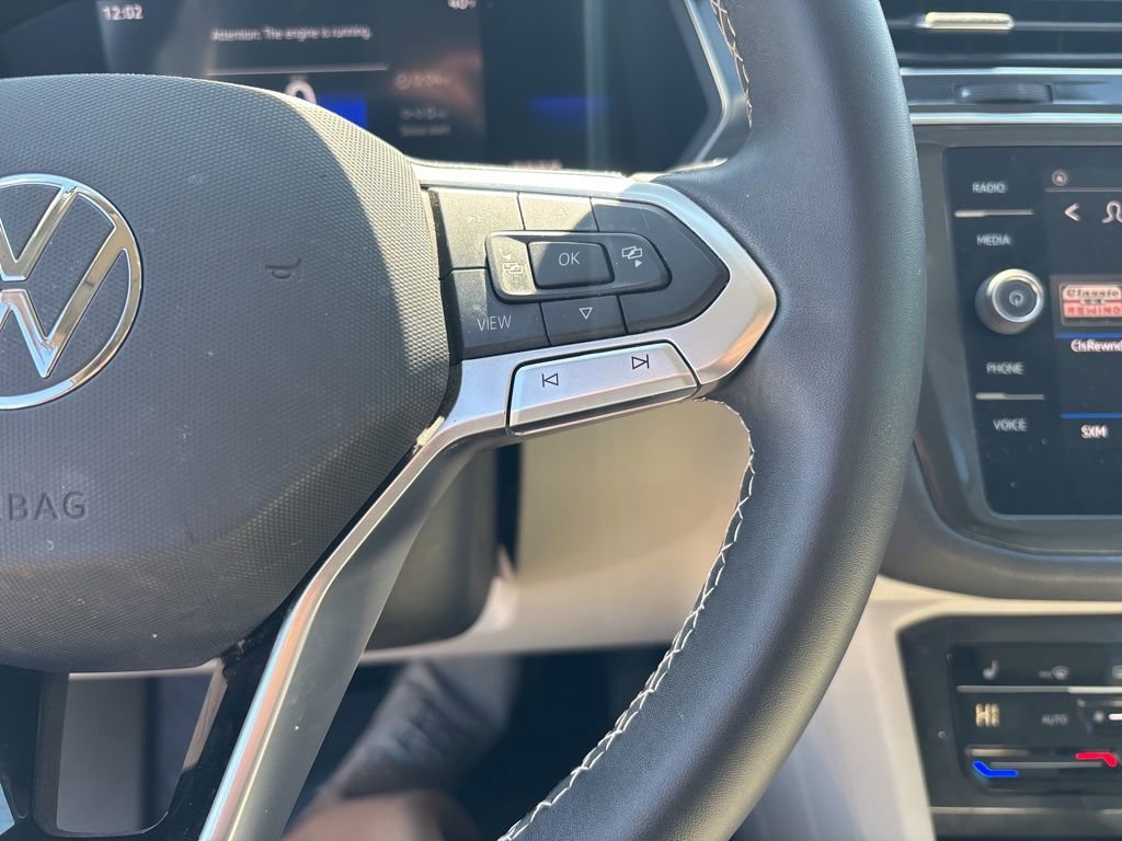 Used 2023 Volkswagen Tiguan SE image 20