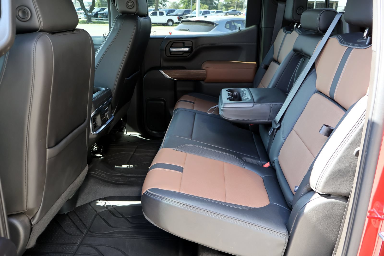 Used 2021 Chevrolet Silverado 1500 High Country AWD/4WD image 14