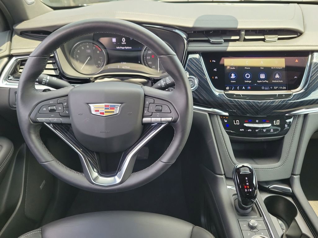 Used 2025 Cadillac XT6 Premium Luxury w/ Technology Package FWD image 11