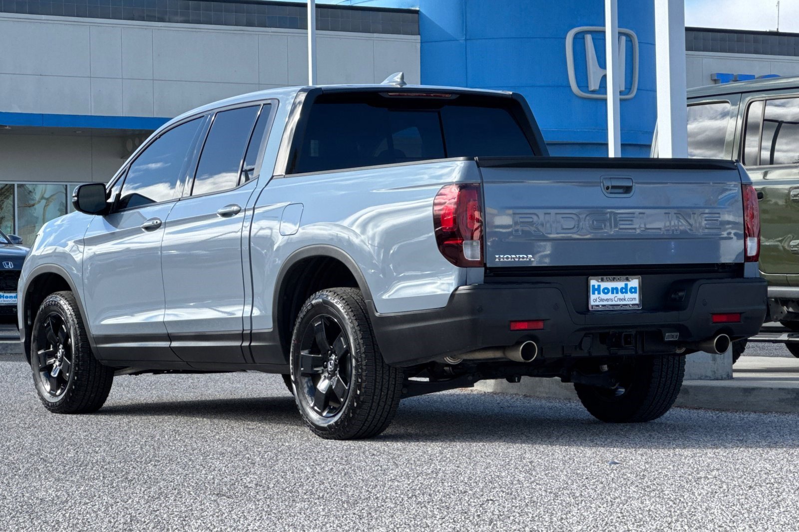 Certified 2025 Honda Ridgeline Black Edition image 3