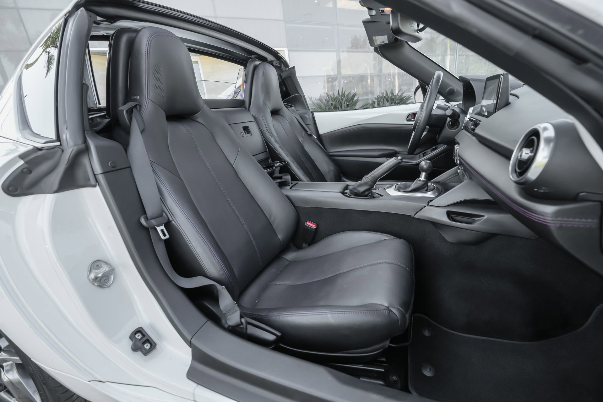 Used 2018 MAZDA MX-5 Miata RF Grand Touring image 38