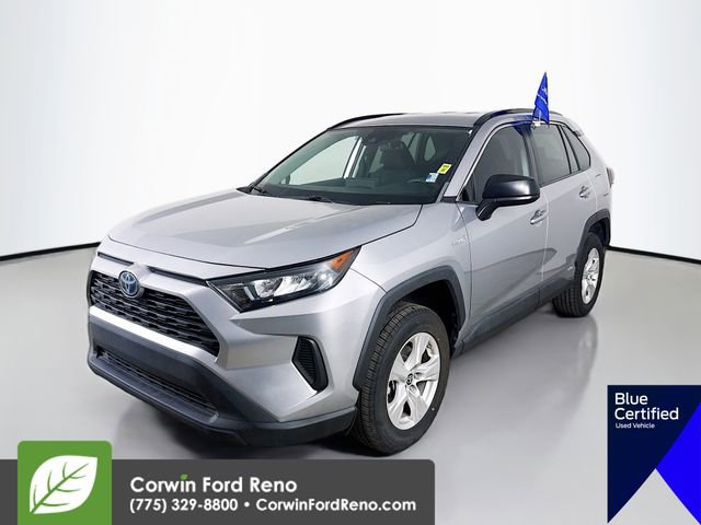 Used 2021 Toyota RAV4 LE image 3