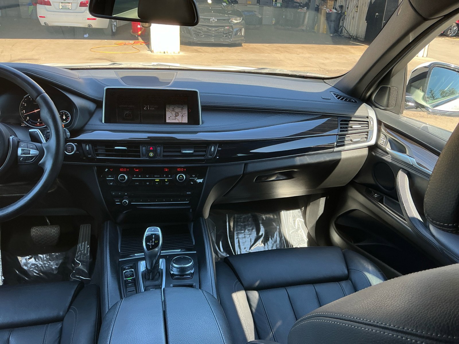 Used 2019 BMW X6 sDrive35i w/ M Sport Package image 16