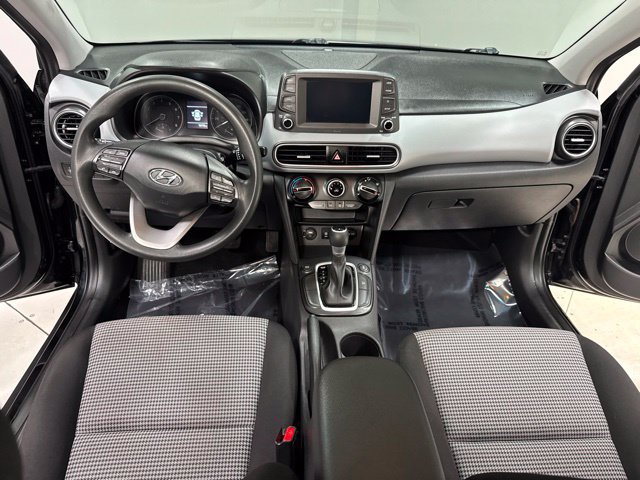 Used 2021 Hyundai Kona SE AWD/4WD image 2
