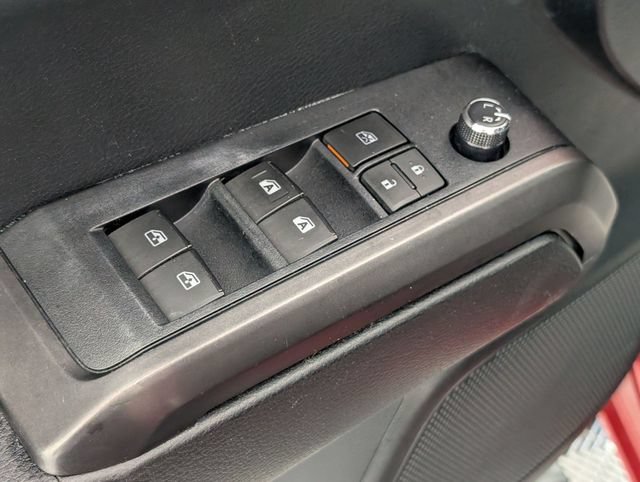 Used 2017 Toyota Tacoma TRD Sport w/ Tow Package RWD image 11