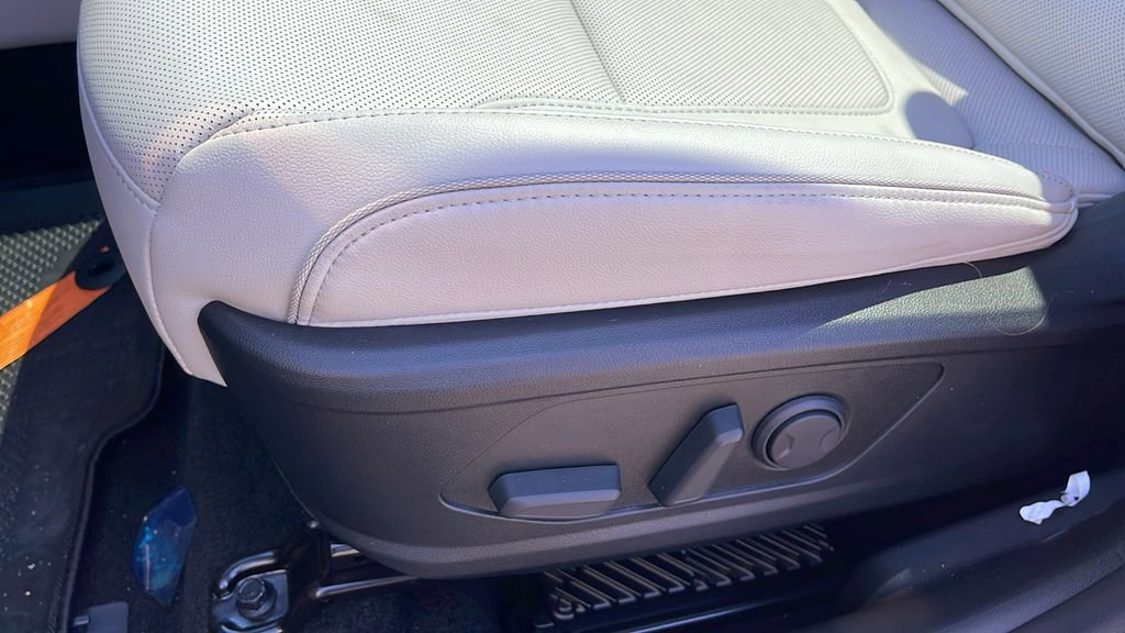 New 2025 Hyundai Tucson Limited image 27