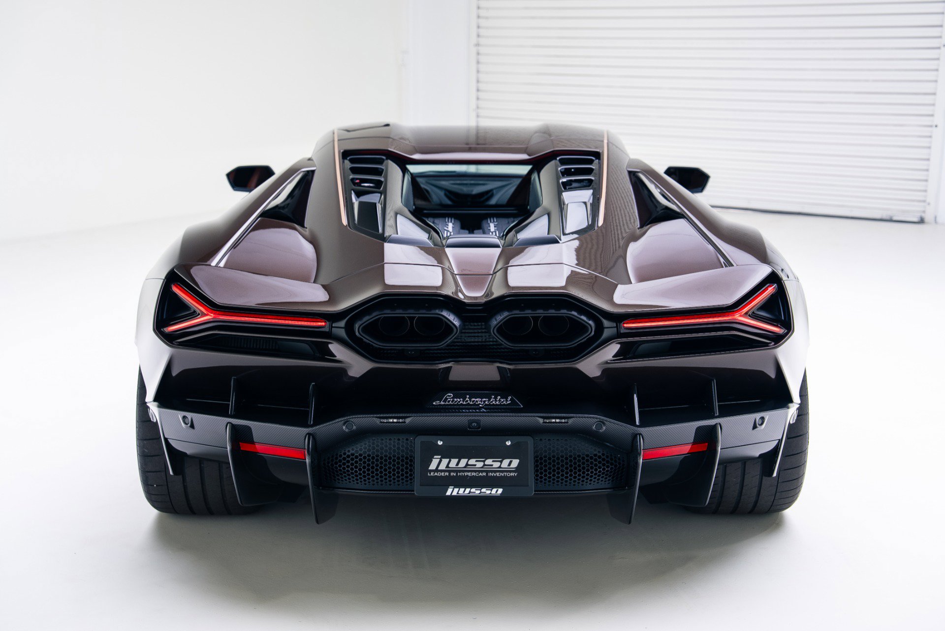 Used 2025 Lamborghini Revuelto image 29