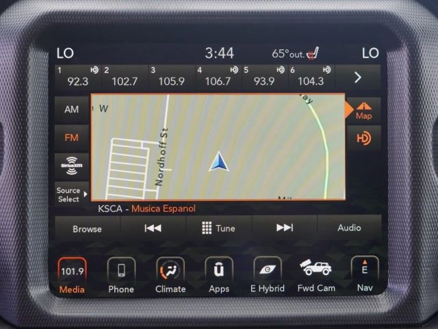 Used 2021 Jeep Wrangler Unlimited Sahara w/ Cold Weather Group AWD/4WD image 28