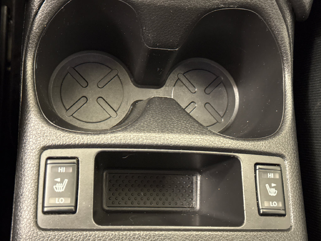Used 2021 Nissan Rogue Sport SV FWD image 28