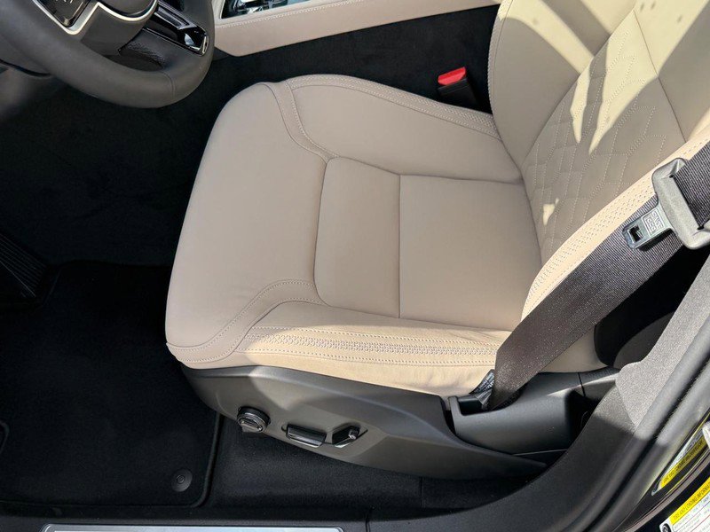 New 2026 Volvo XC90 B6 Plus w/ Protection Package AWD/4WD image 11