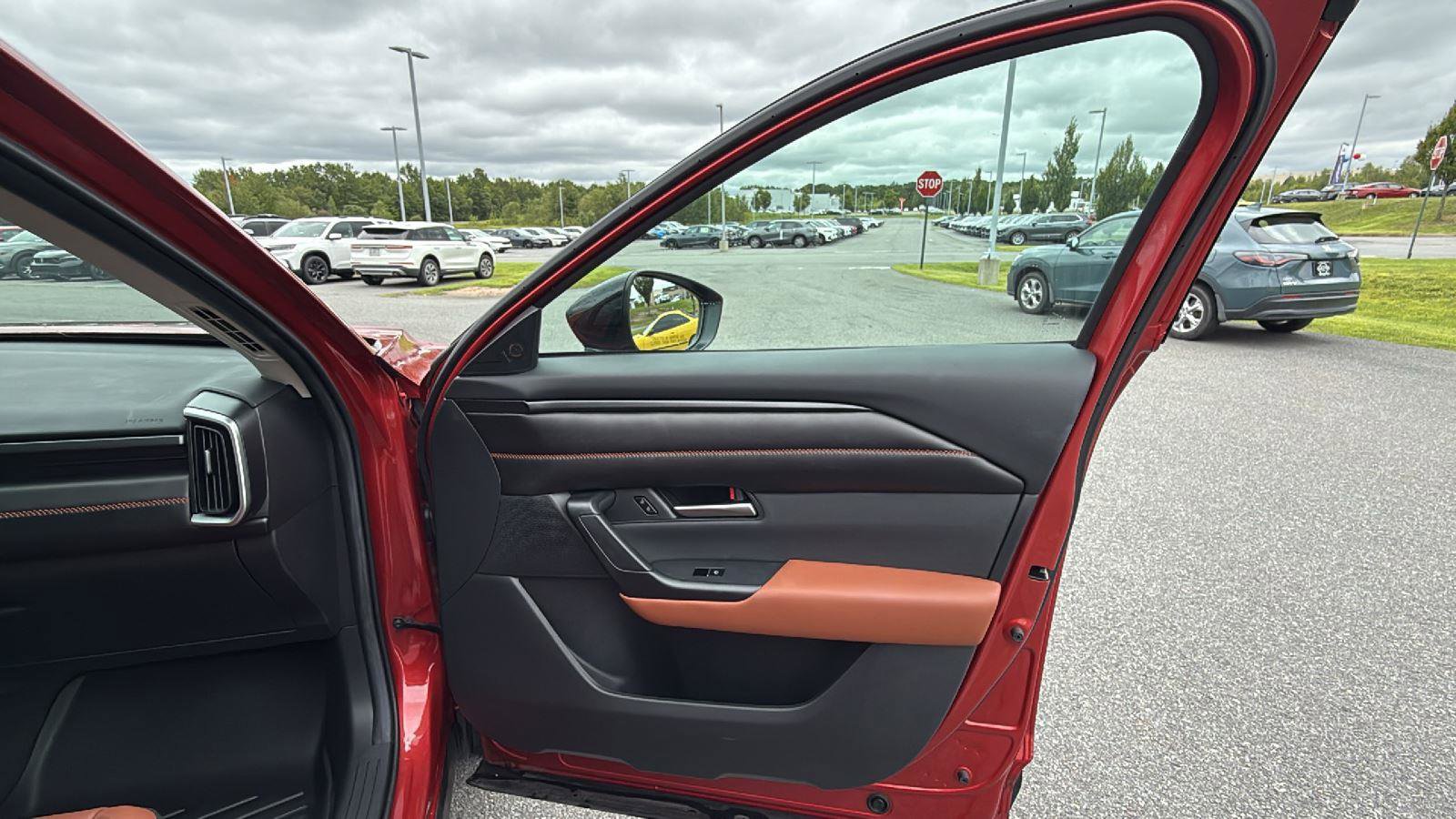 Certified 2024 MAZDA CX-50 AWD 2.5 Turbo w/ Cargo Package image 19