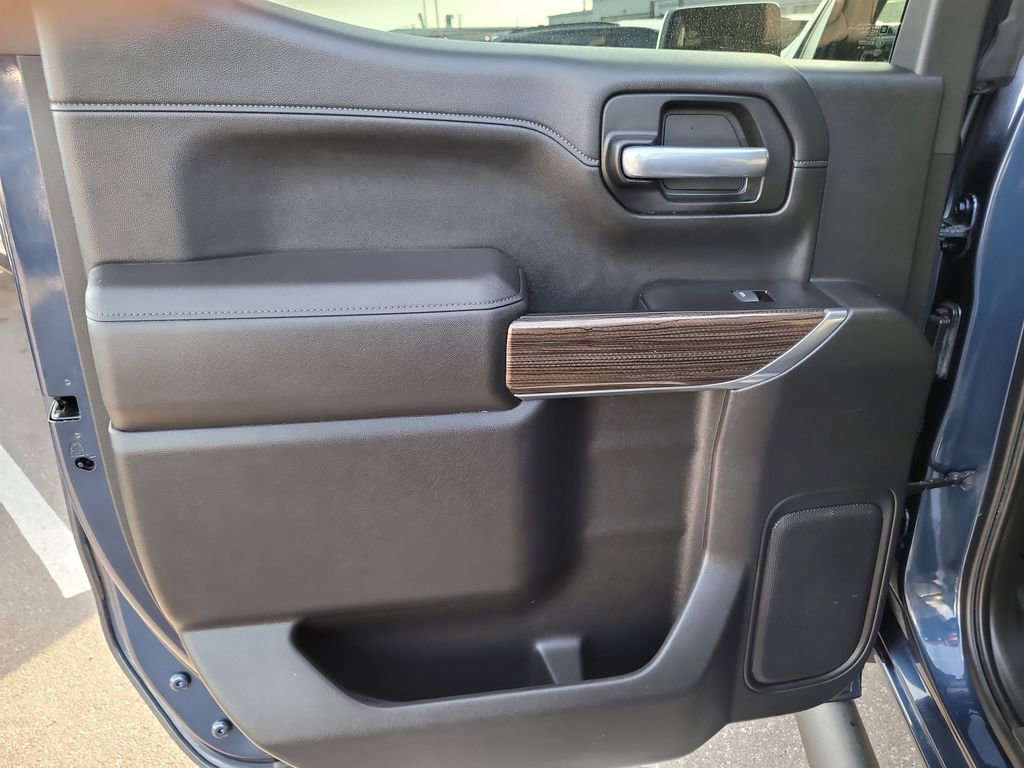 Used 2021 Chevrolet Silverado 1500 LT Trail Boss w/ Bed Protection Package AWD/4WD image 10