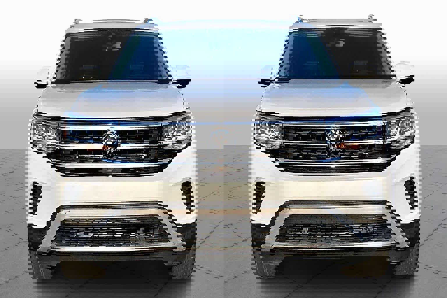 Used 2023 Volkswagen Atlas SEL image 3