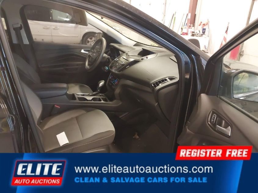 Used 2018 Ford Escape SE image 10